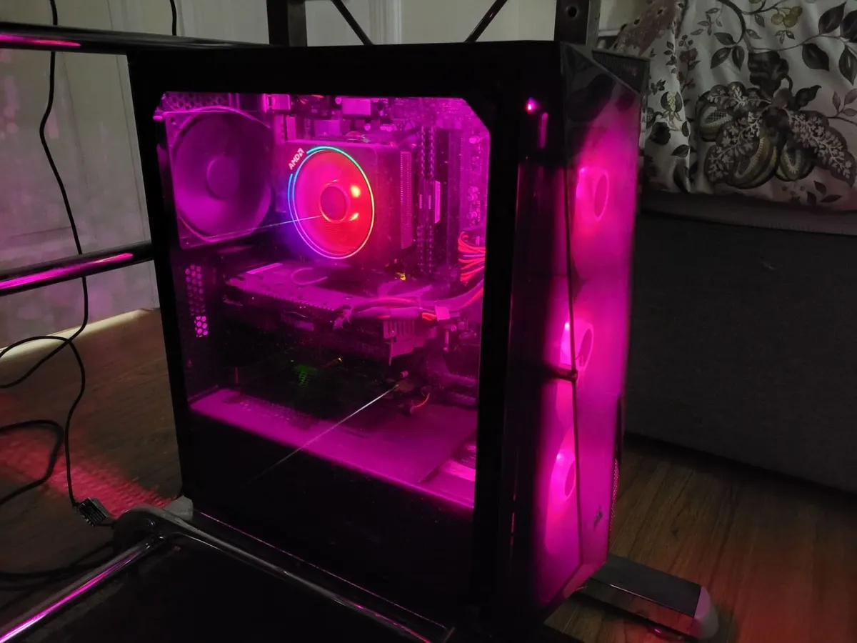 Gaming PC, plus all peripherals - Image 3