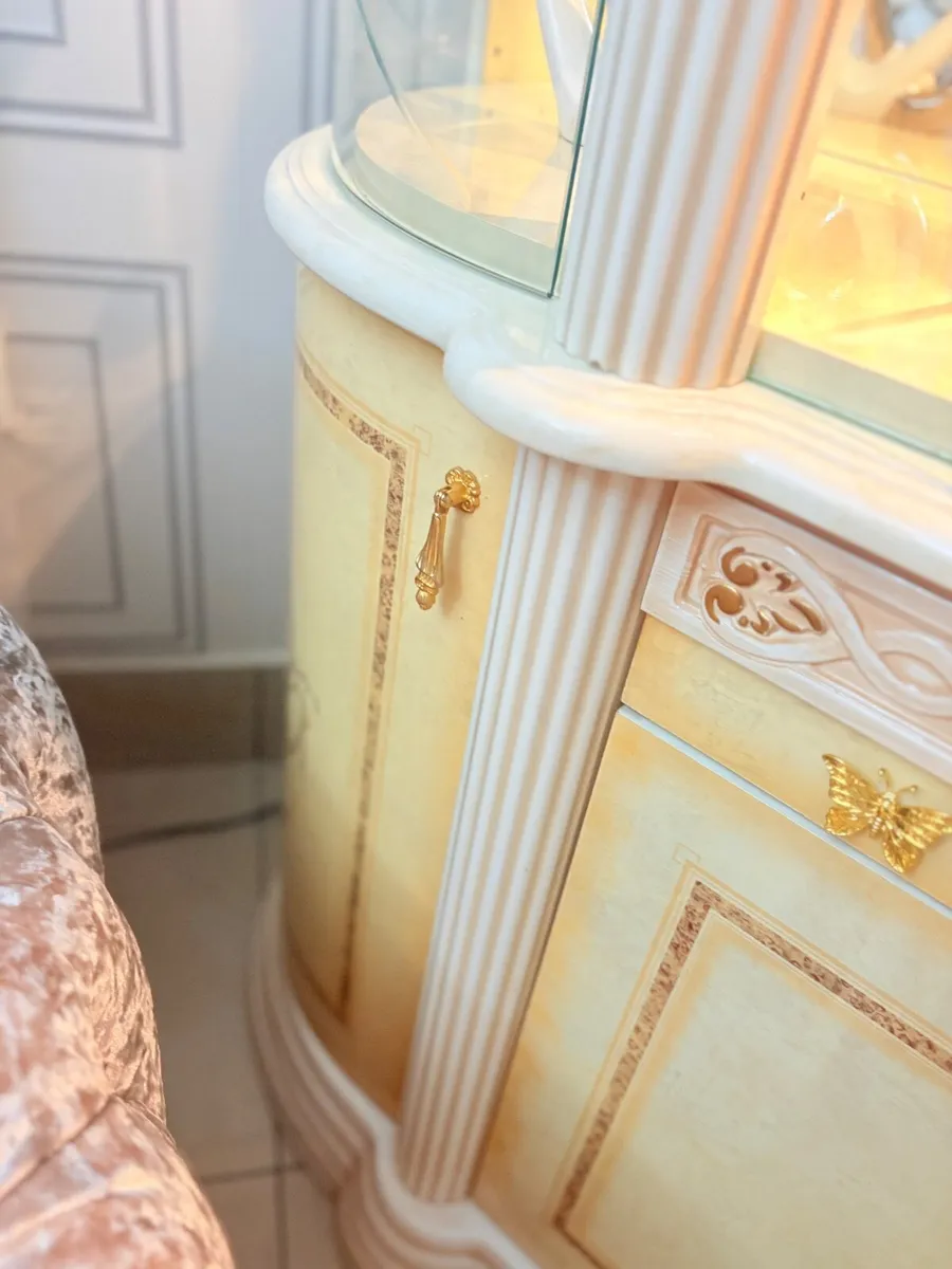 luxurious cream and gold Italian-style curved glas - Image 2