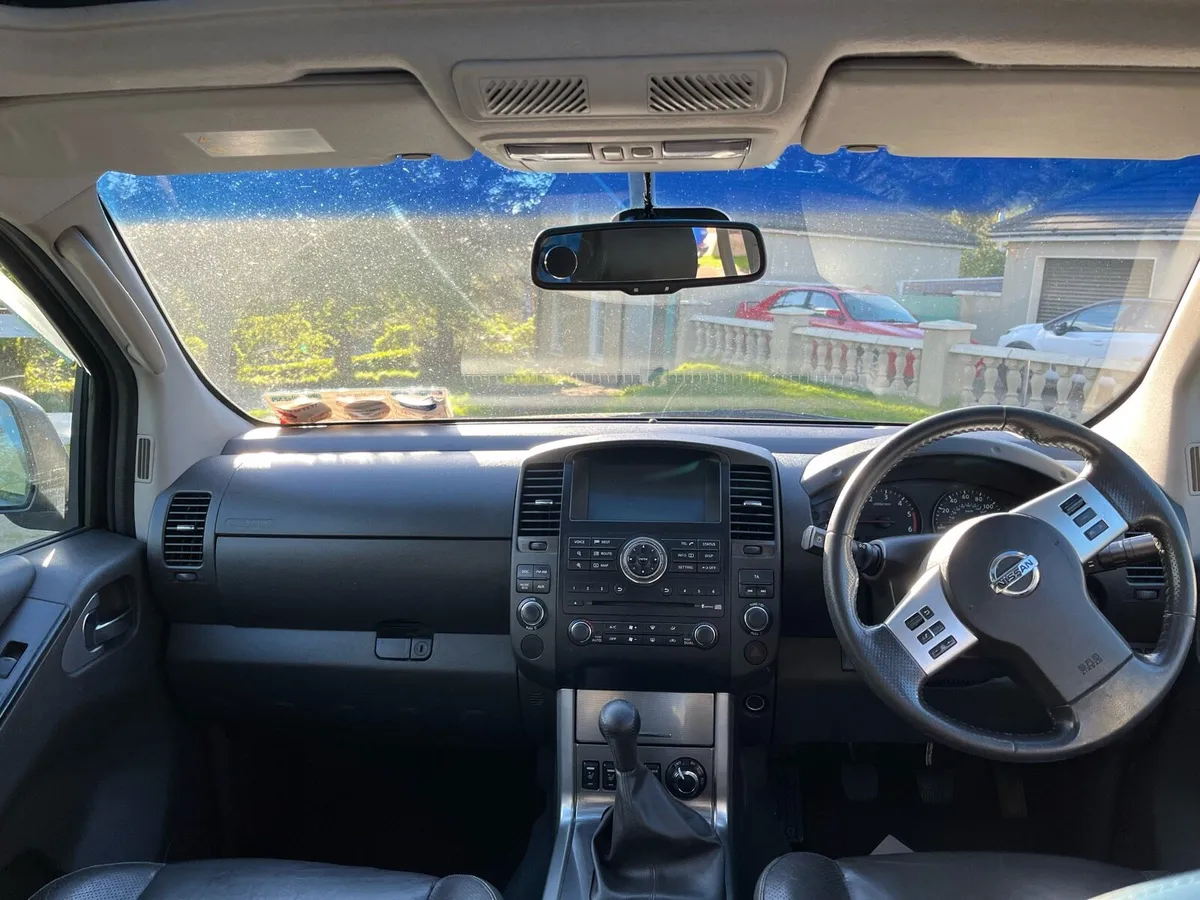 Nissan Navara 2011 - Image 3