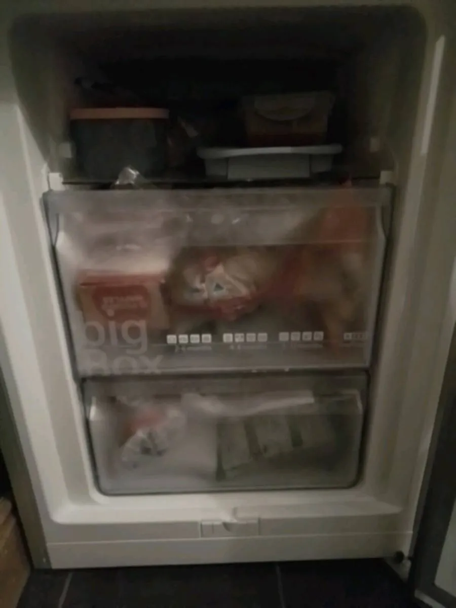 Siemens Free Standing Fridge Freezer - Image 3