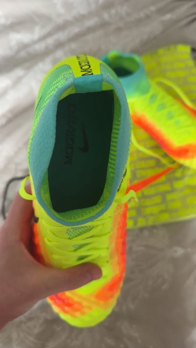 Nike Magista obra football boots - Image 3