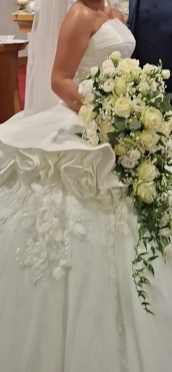 Wedding dress - Image 4