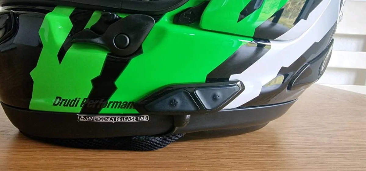 Arai rx7 V evo including Sena headset 10U - Image 3