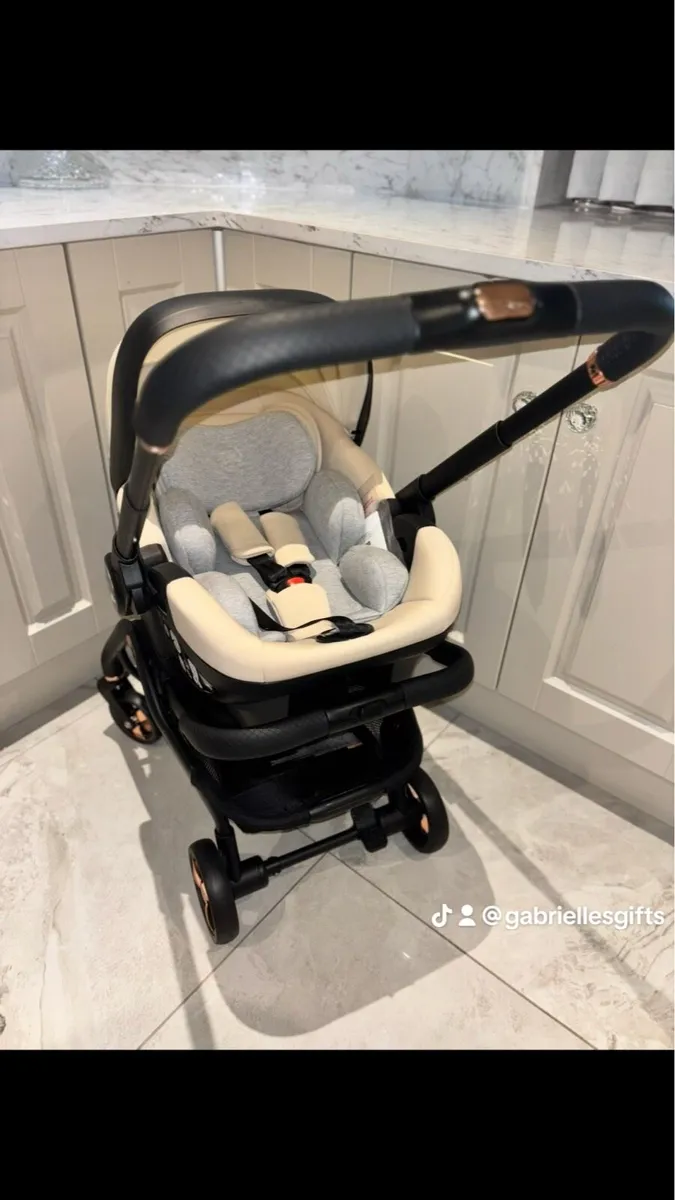 Car seat strollers - Image 1