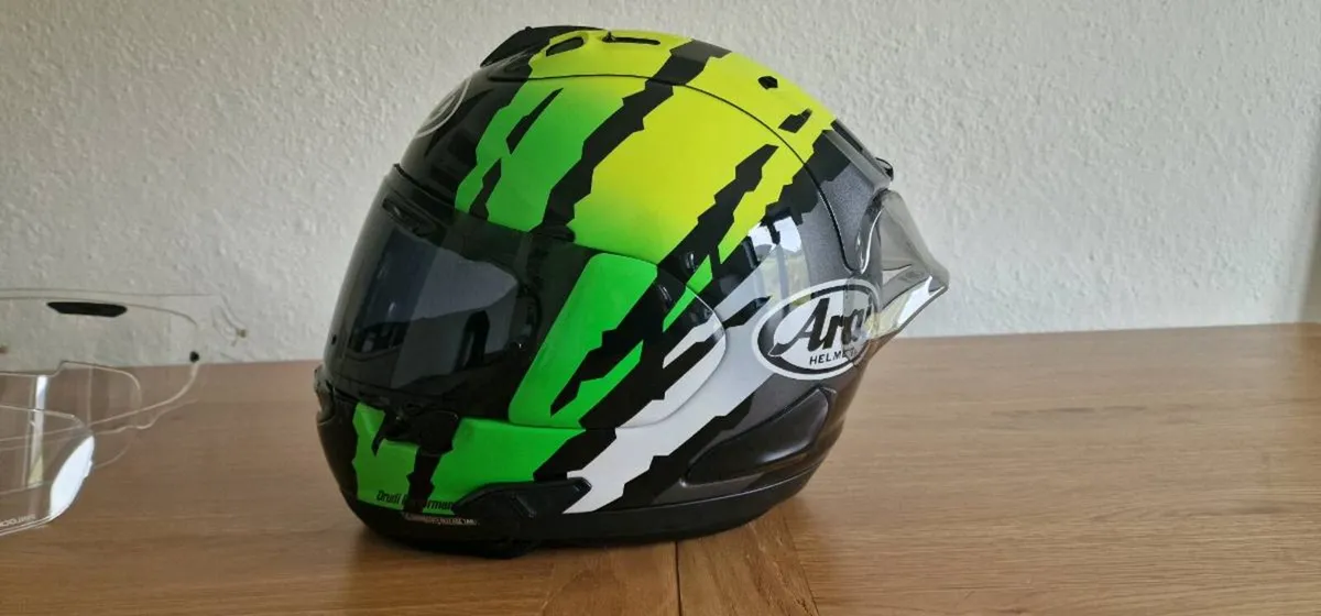 Arai rx7 V evo including Sena headset 10U - Image 1