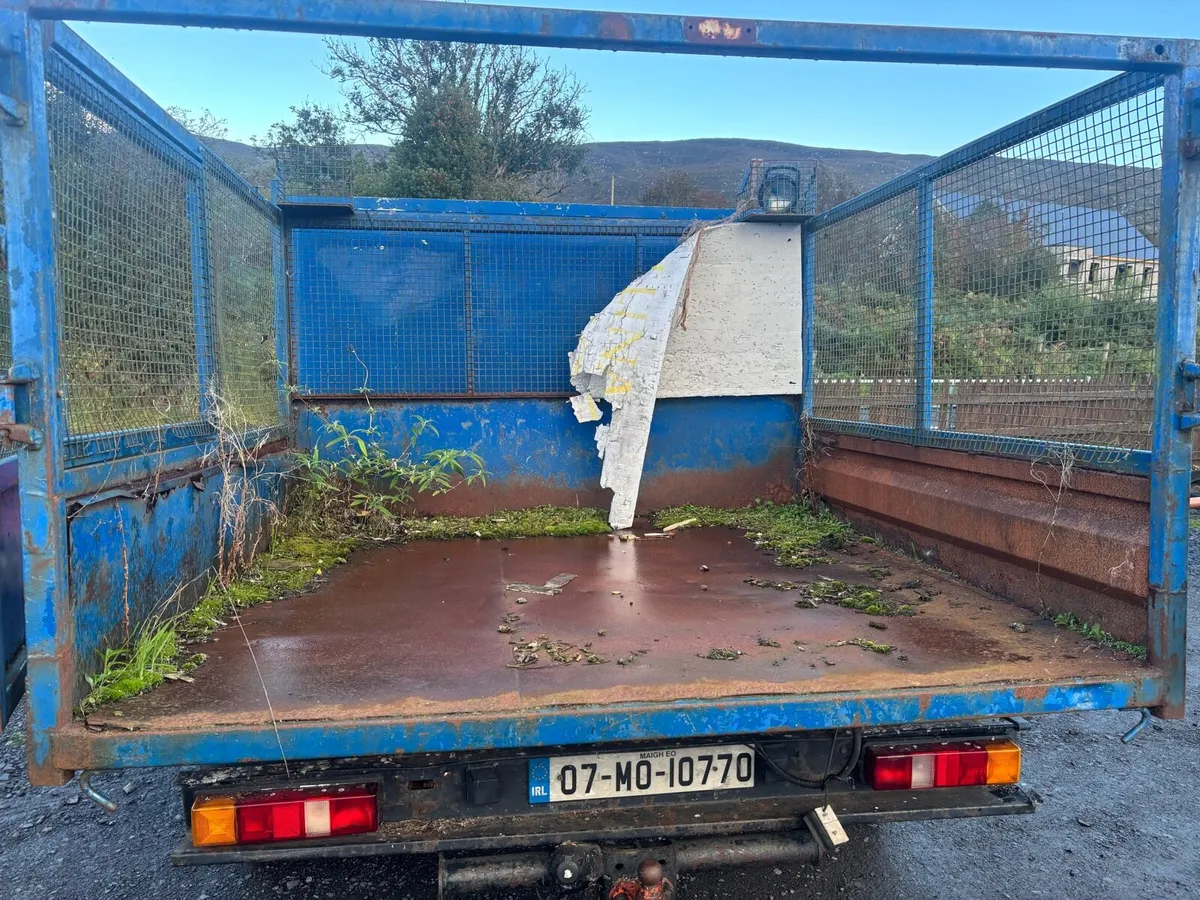 Caged tipping crate - Image 3