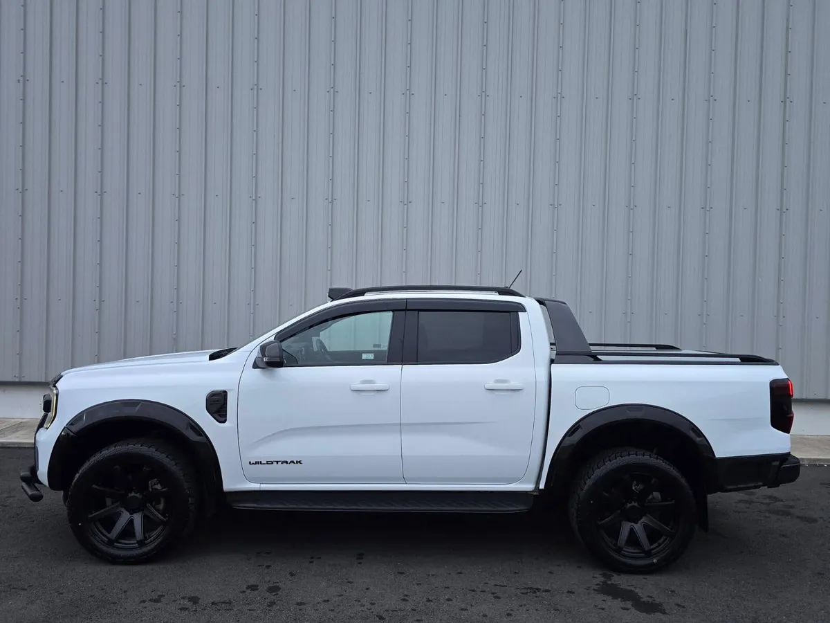 Ford Ranger 3.0 V6 Wildtrak Fully Loaded - Image 4