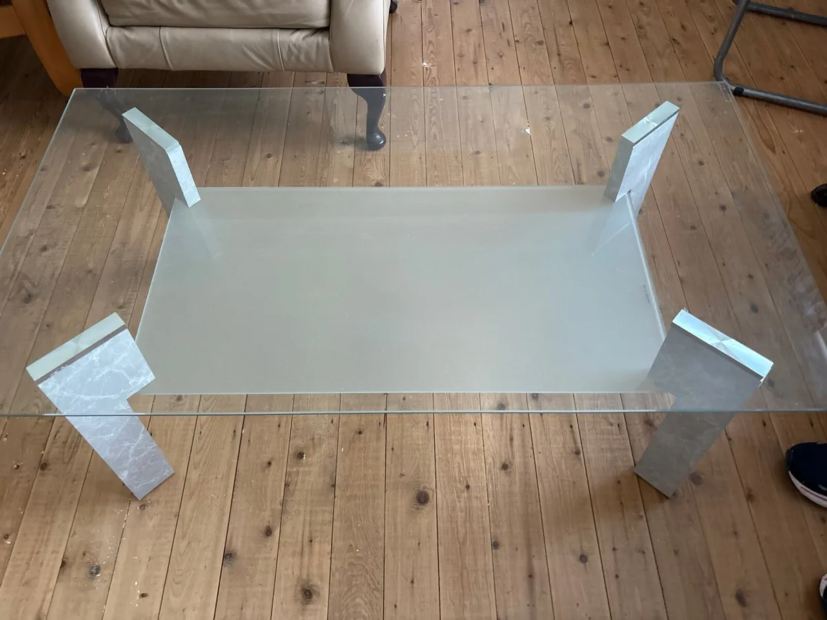 Glass coffee table - Image 1