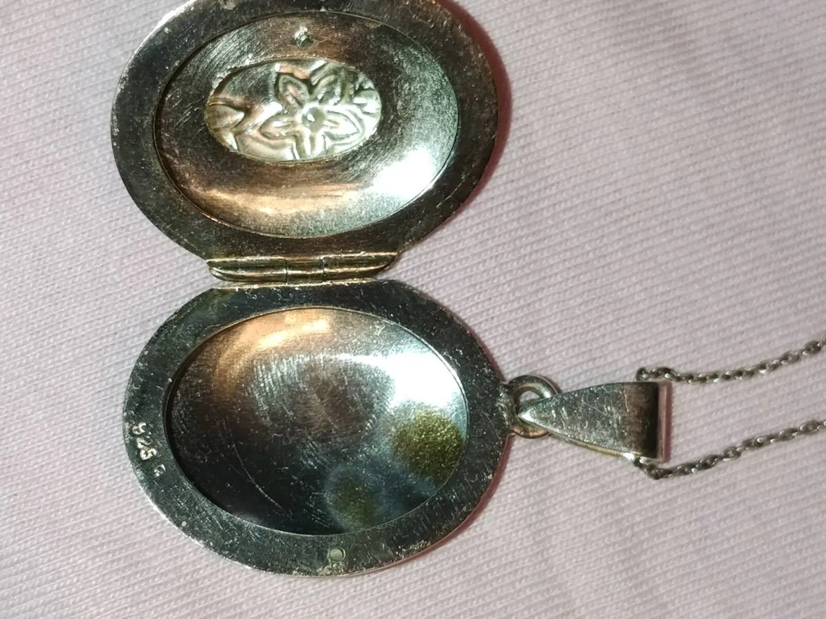 Sterling silver locket pendant on chain - Image 2