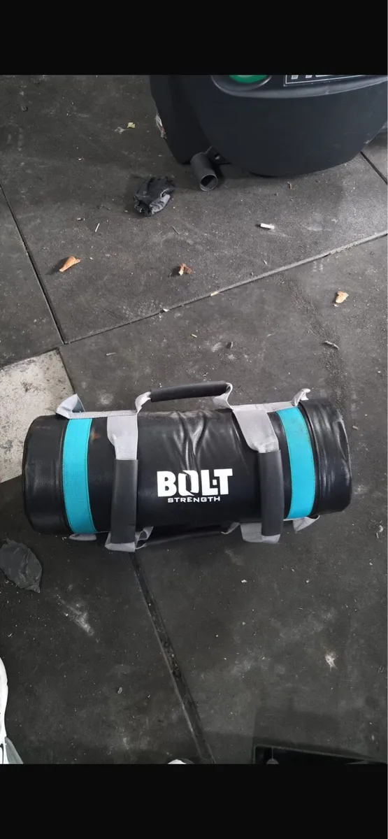 BOLT SAND BAG - Image 1