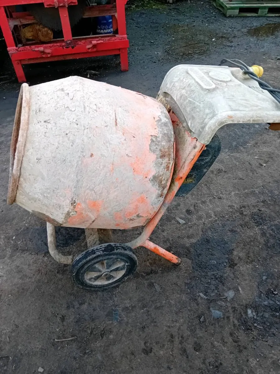110v Bell Cement Mixer with 110 box - Image 3