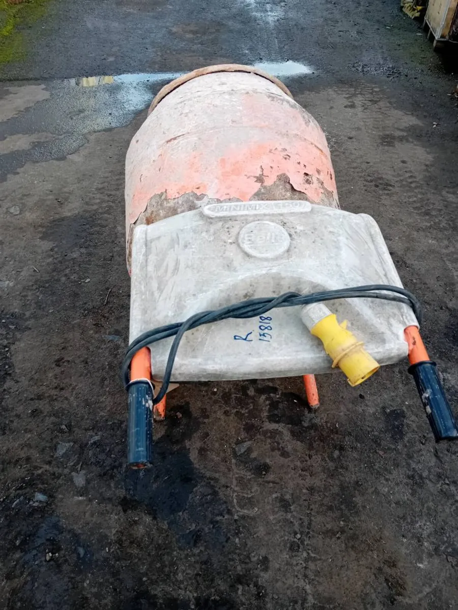110v Bell Cement Mixer with 110 box - Image 4