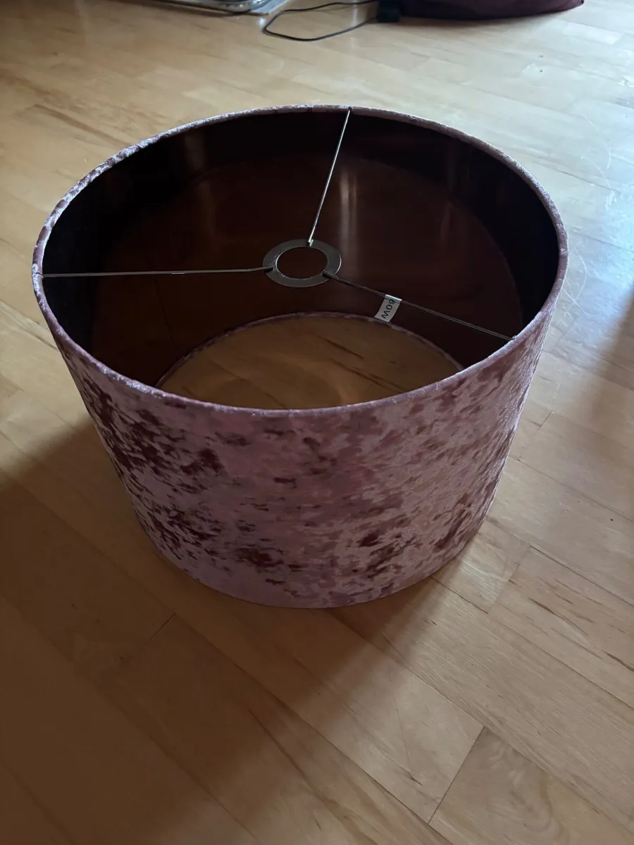 Lamp shade - Image 1