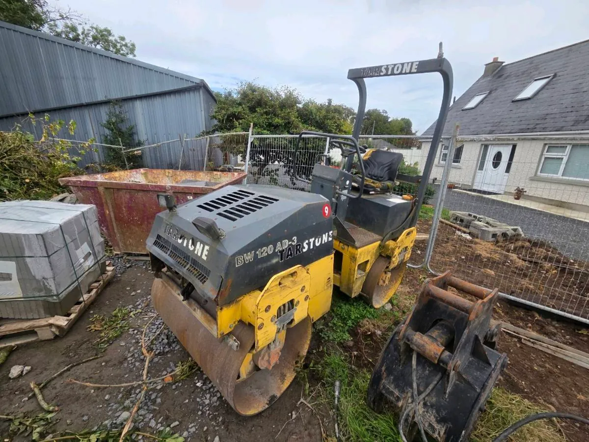 Bomag 120 vibrating roller - Image 2