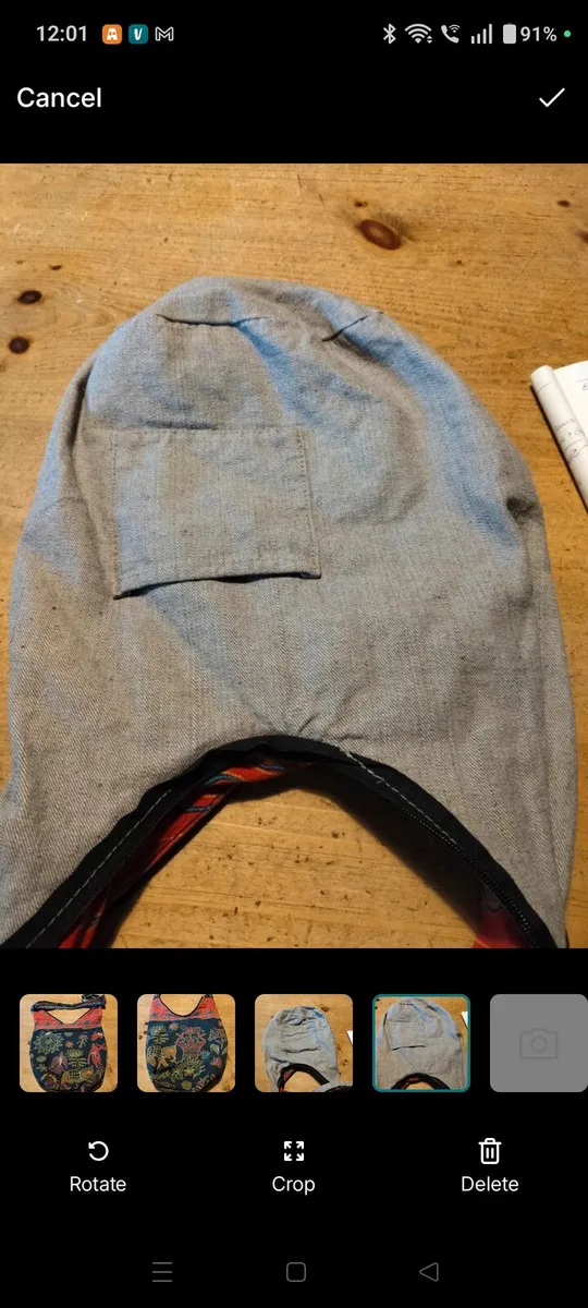 Boho canvas print bag, great condition, reds and b - Image 4