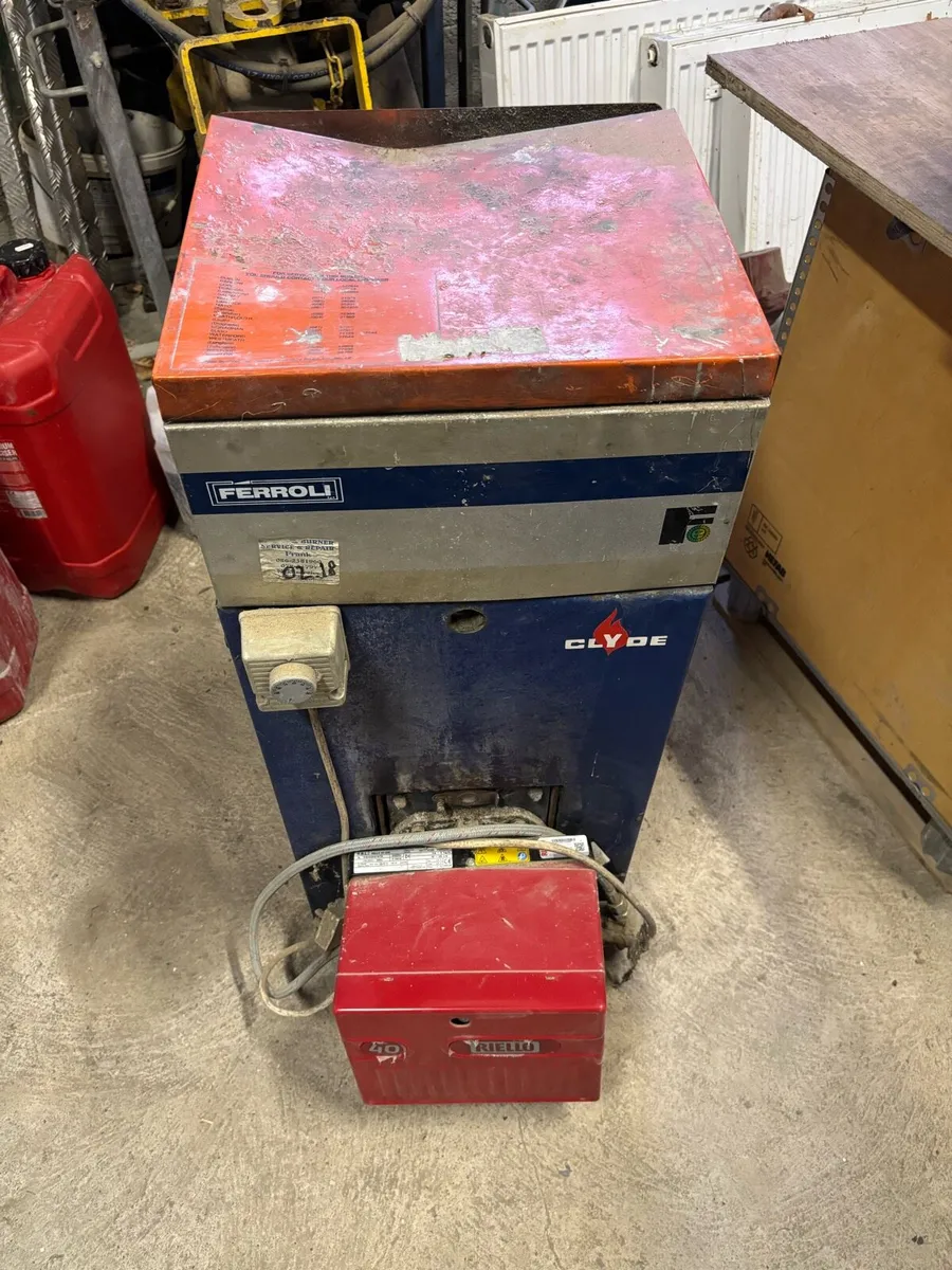 Oil boiler - Image 1