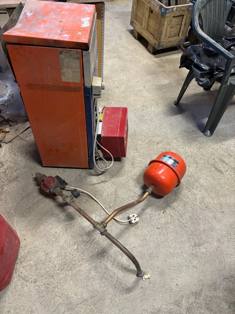 Oil boiler - Image 2
