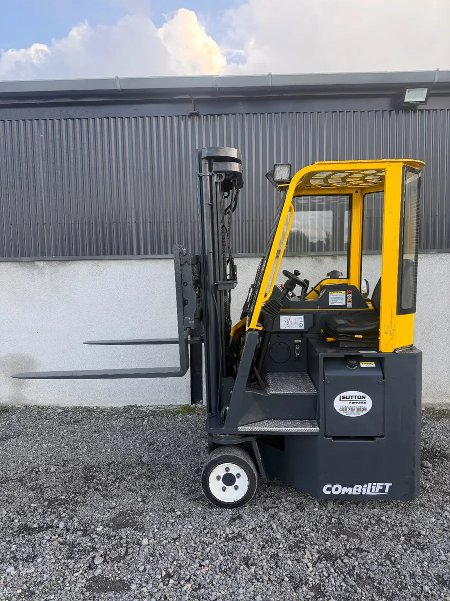 Combilift C2500CB Forklift - Image 1