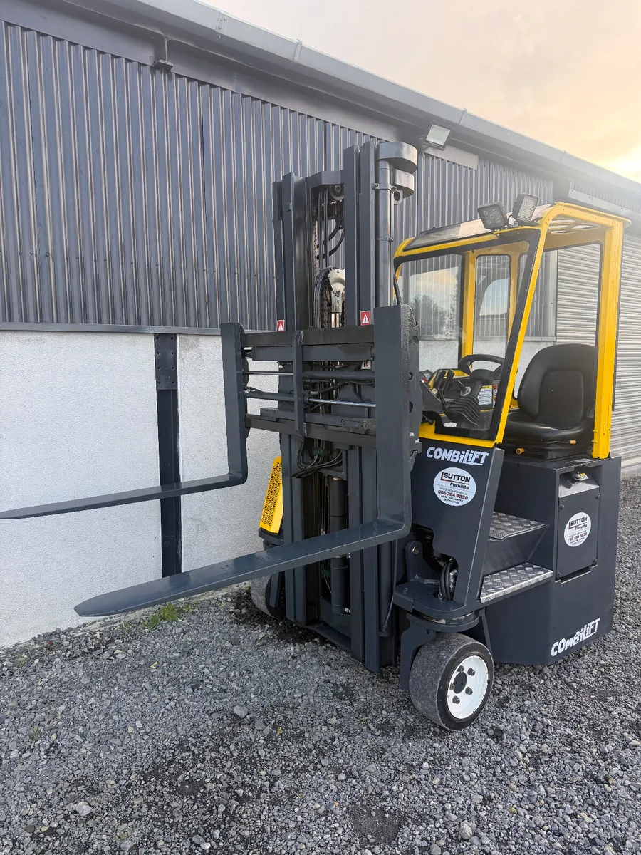 Combilift C2500CB Forklift - Image 3