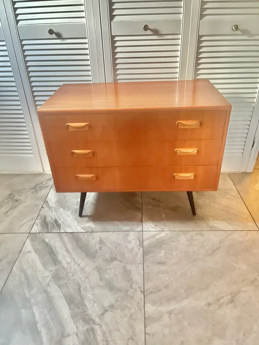 Mid century G plan chest - Image 2