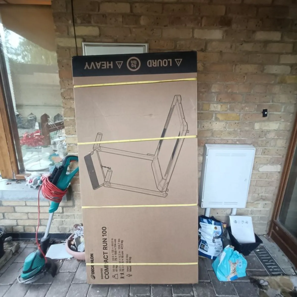 Folding Treadmill - Image 1