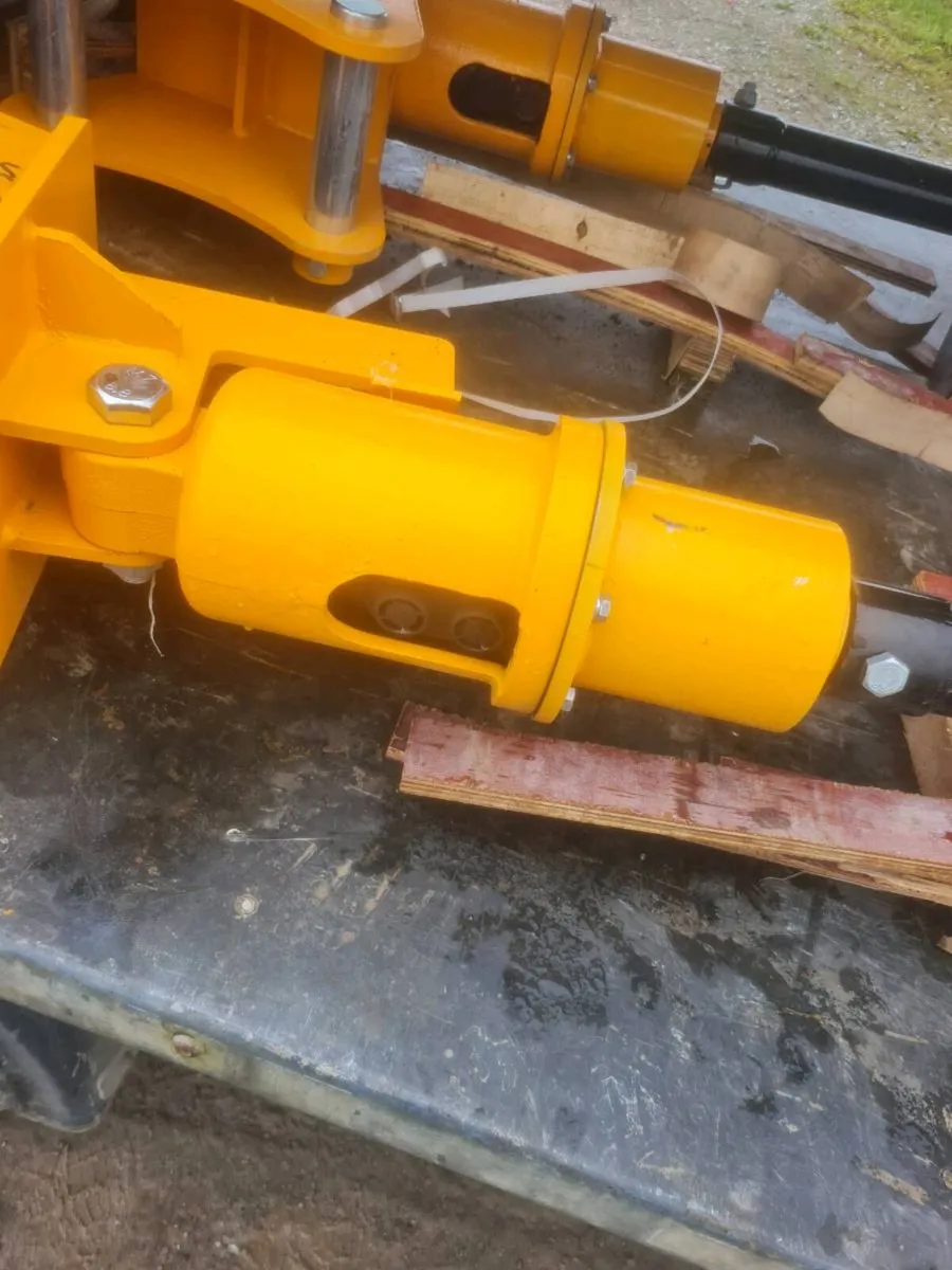 Auger - Image 1