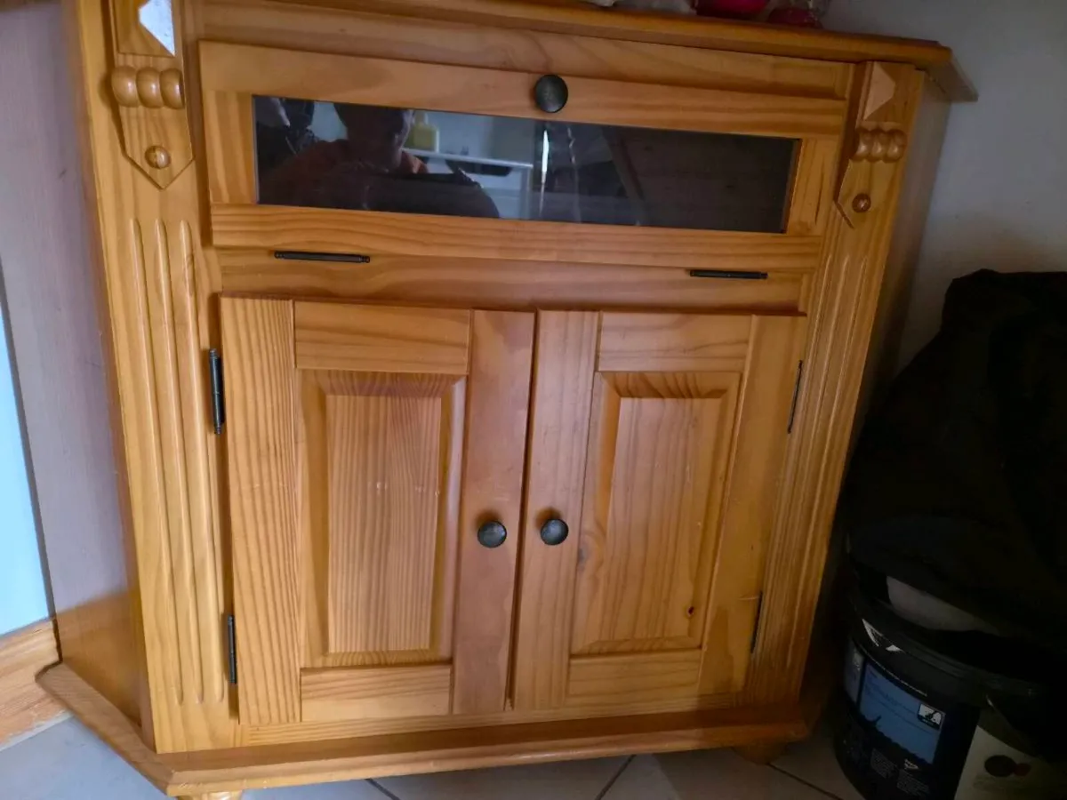 TV Corner Unit - Image 1