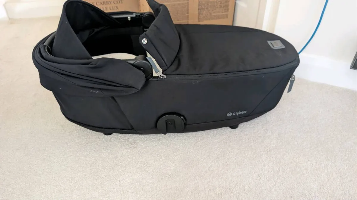 Cybex MIOS Lux Carry Cot - Image 2