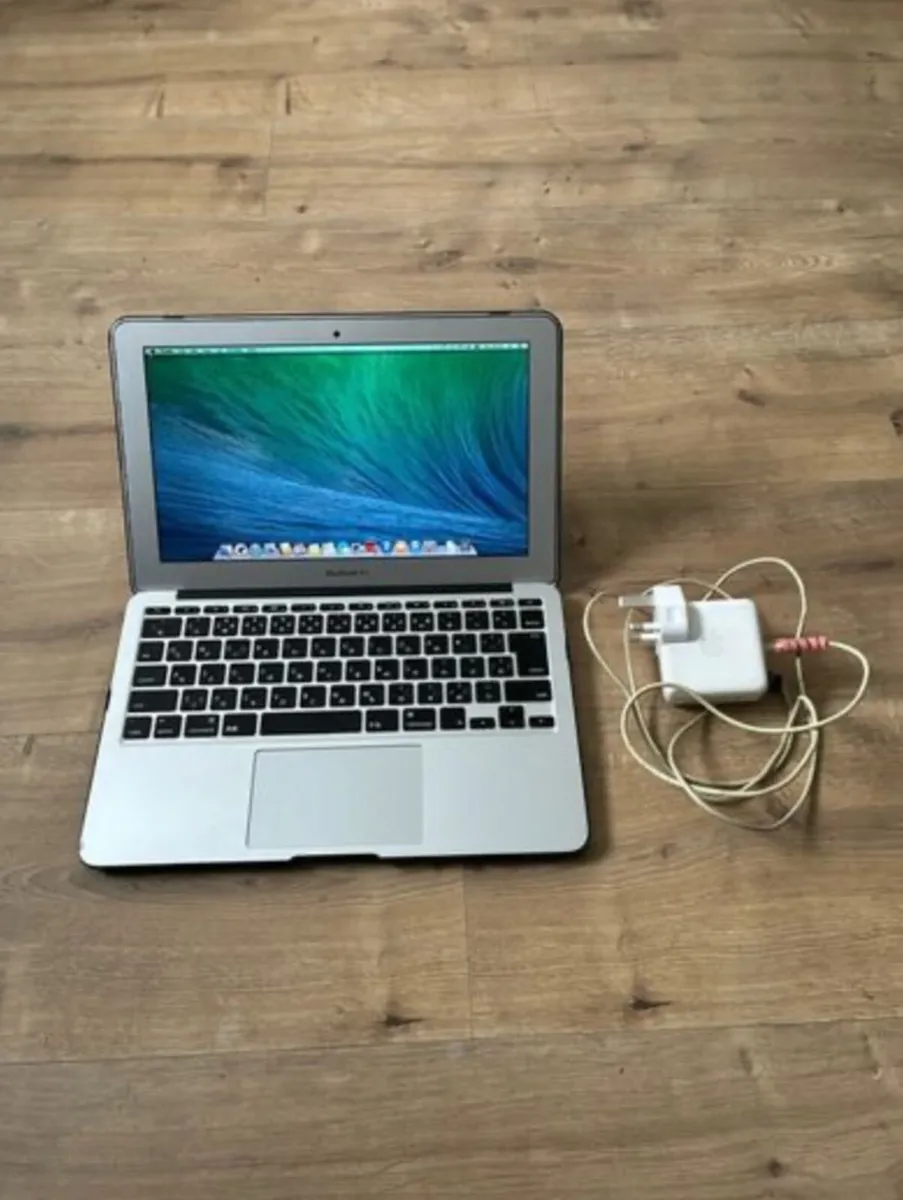 Apple MacBook Air 11 2014 , Core i5 , 4/128Gb - Image 4