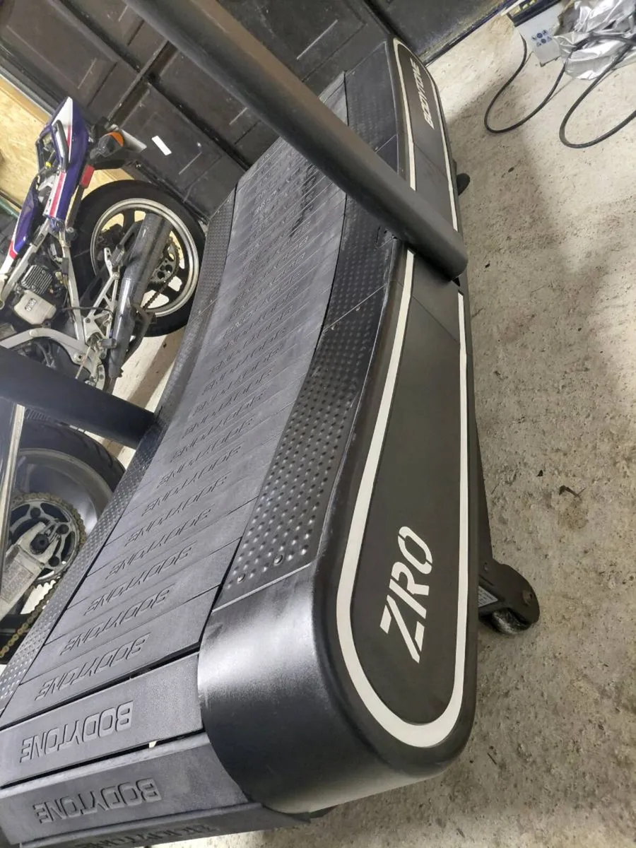 Treadmill - Image 1