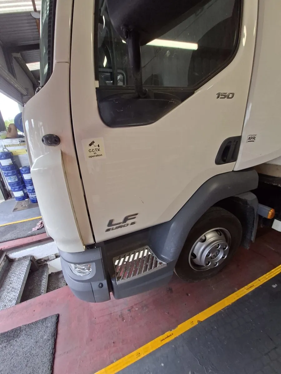 Daf lf 45 20 ft box & Tailift (Auto ) - Image 4