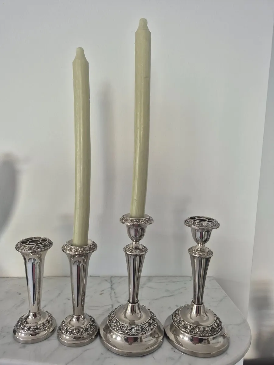 Candlesticks and vases - Image 1