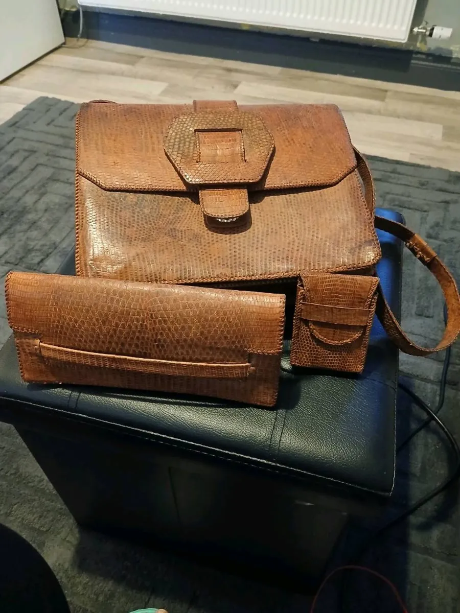 Rare genuine lizard skin leather three peice bag - Image 1