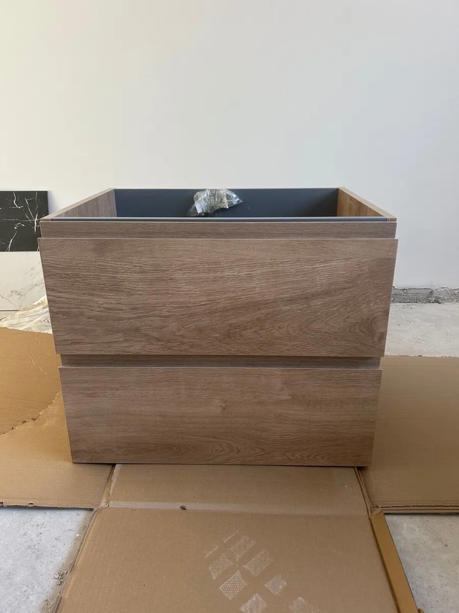 Bathroom units - Image 1