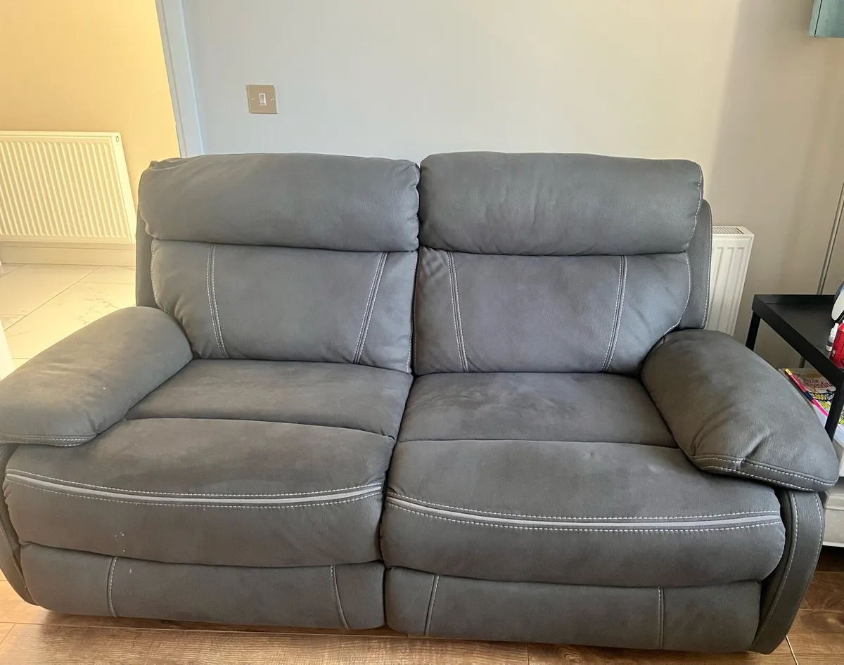 Electric recliner 2 & 3 seater sofa - Image 2