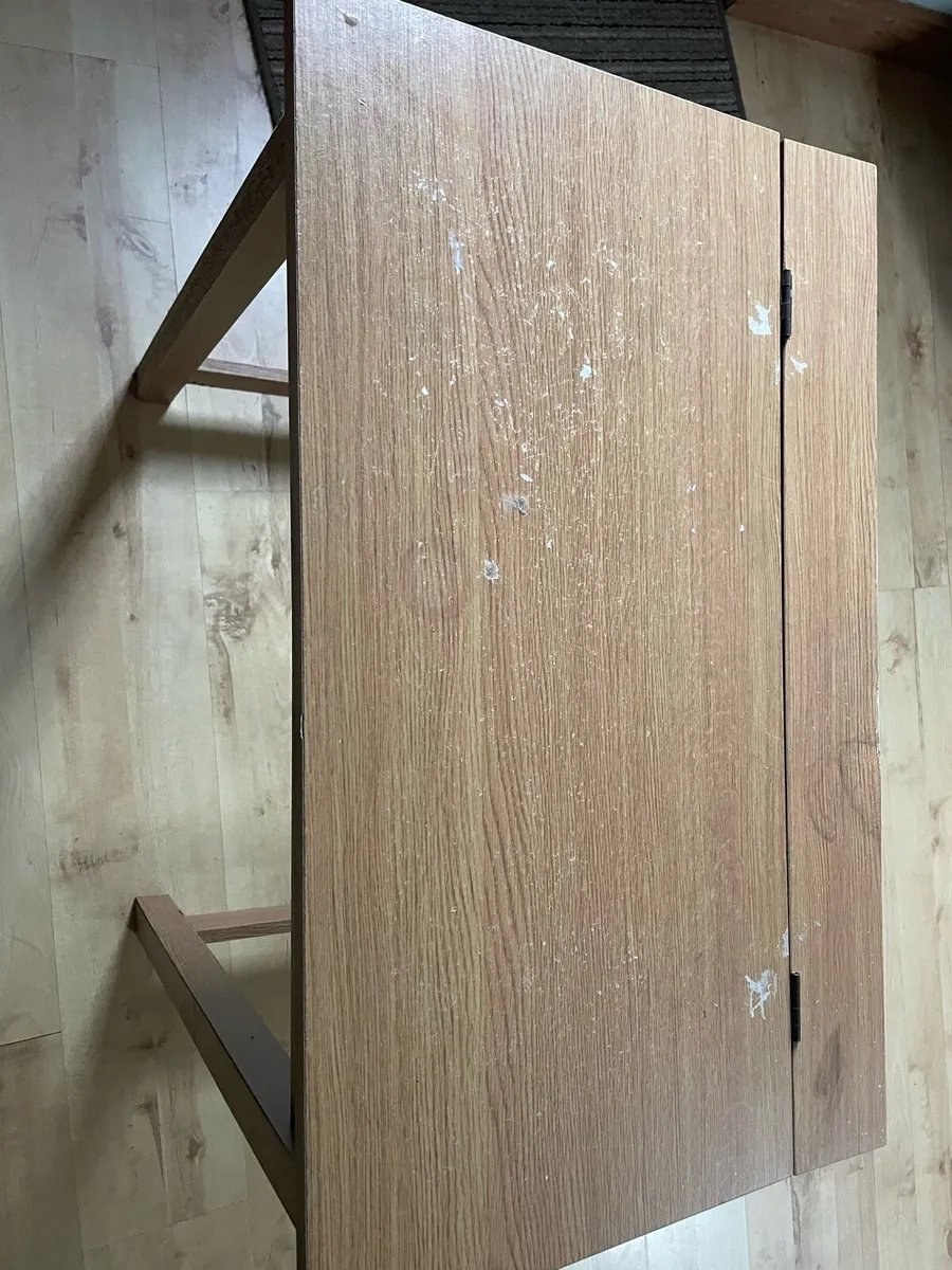 Study desk - Image 1