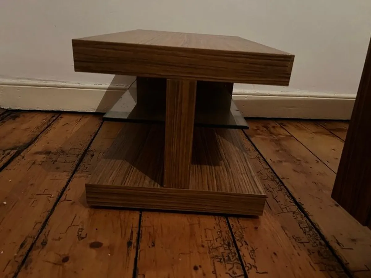 Pair ot Modern Beaside lables / Nightstands in perfect condition - Image 2