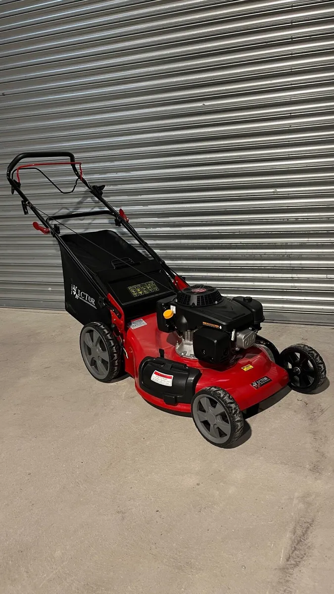 Push lawnmower - Image 1