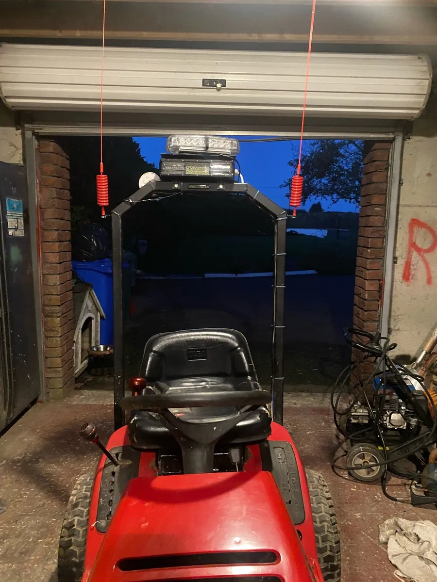 Garden tractor - Image 2