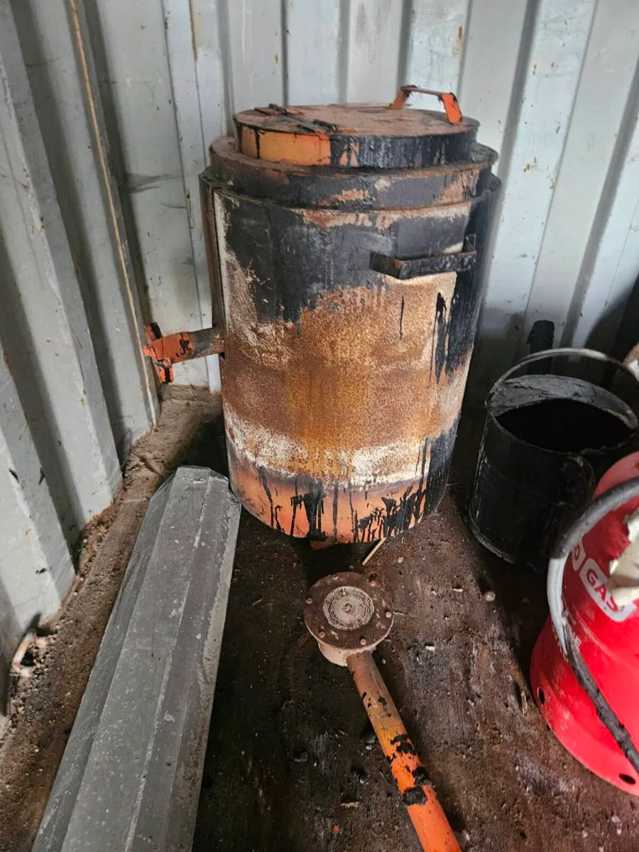 Bitumen pot - Image 2