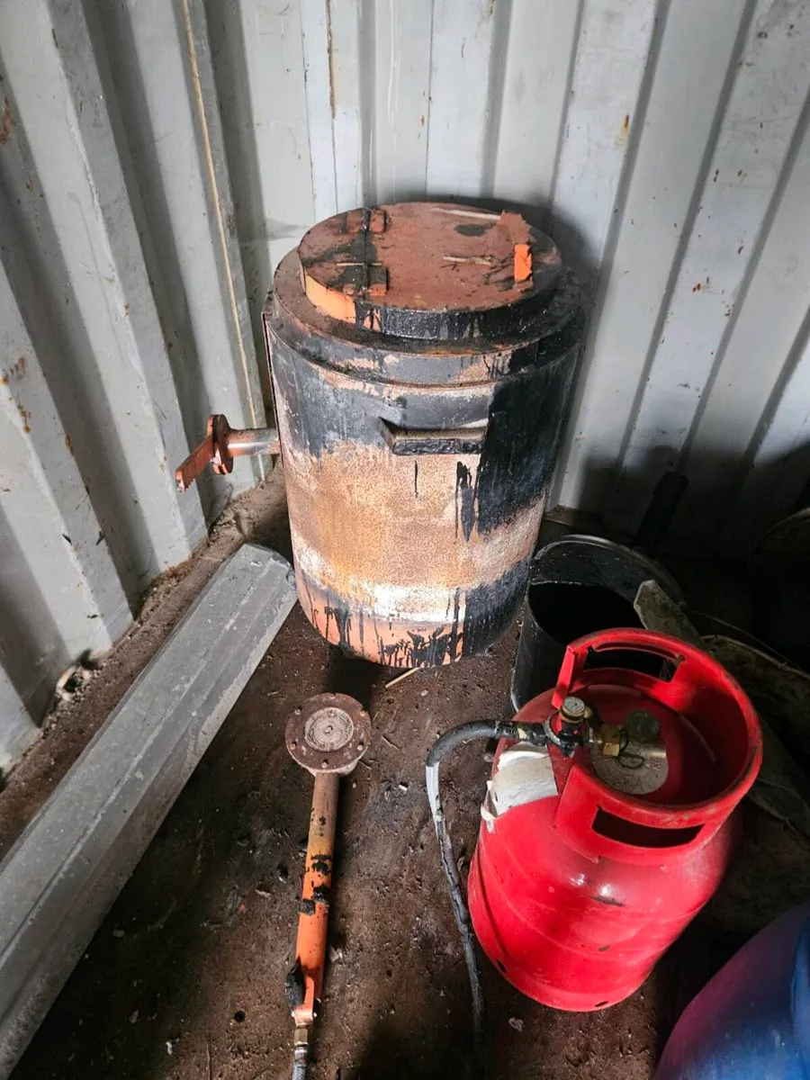 Bitumen pot - Image 3