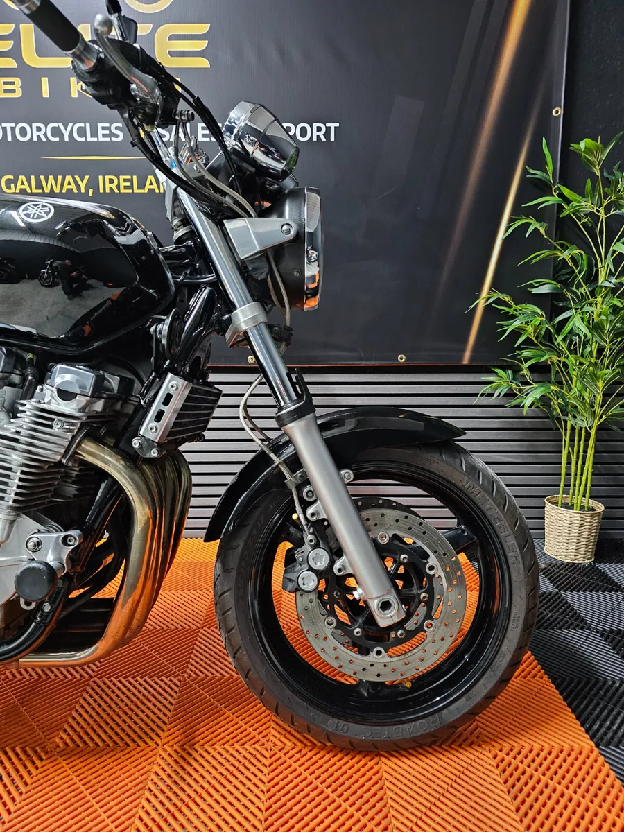 Yamaha XJR1300 2007 - Image 2