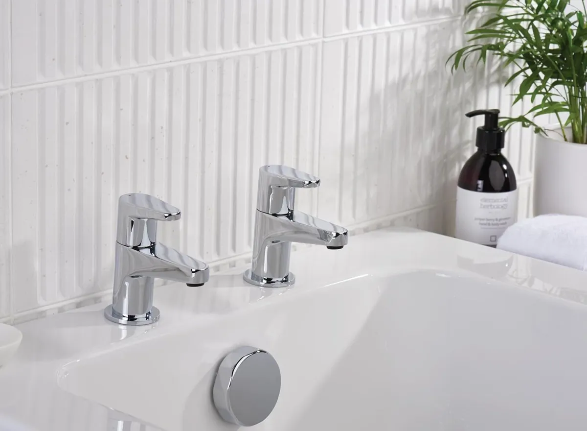 Bathroom Taps Chrome Pillar Bath - Image 2