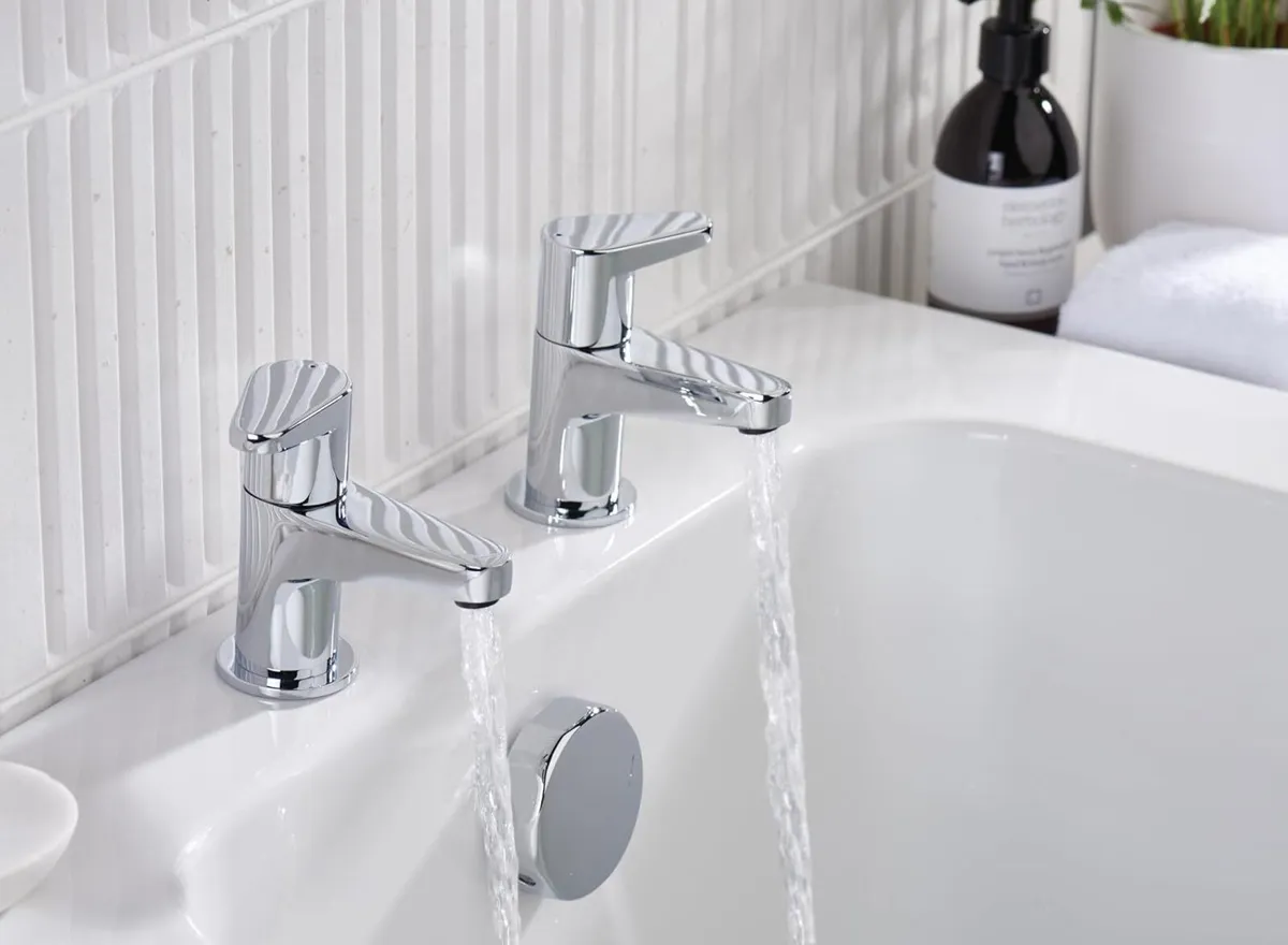 Bathroom Taps Chrome Pillar Bath - Image 3
