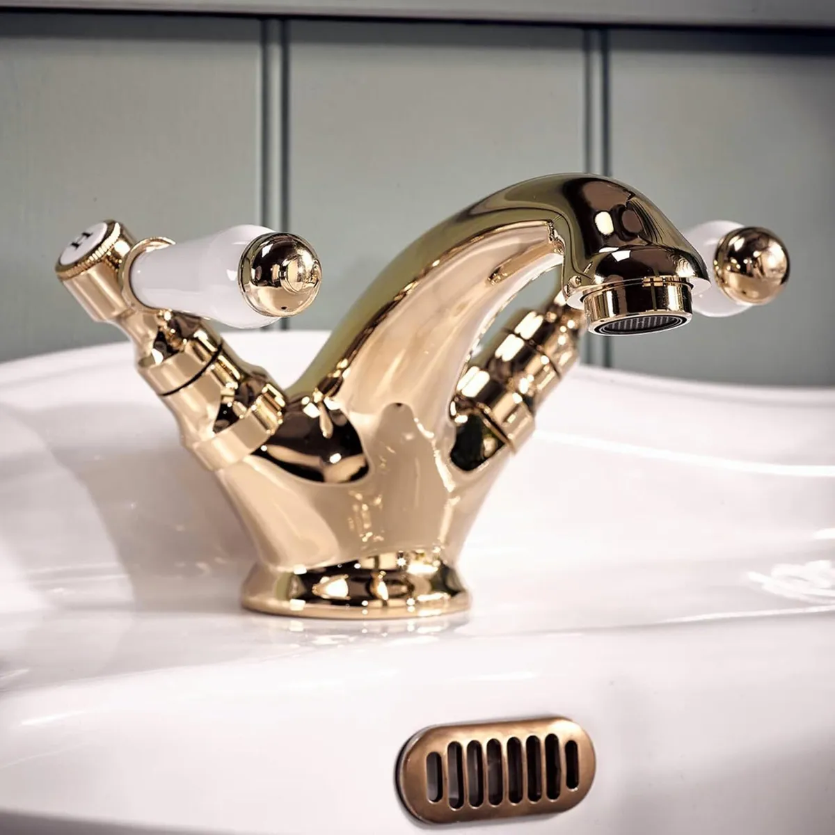 Georgian Mono Bathroom Basin Mixer Tap Finish - Image 4