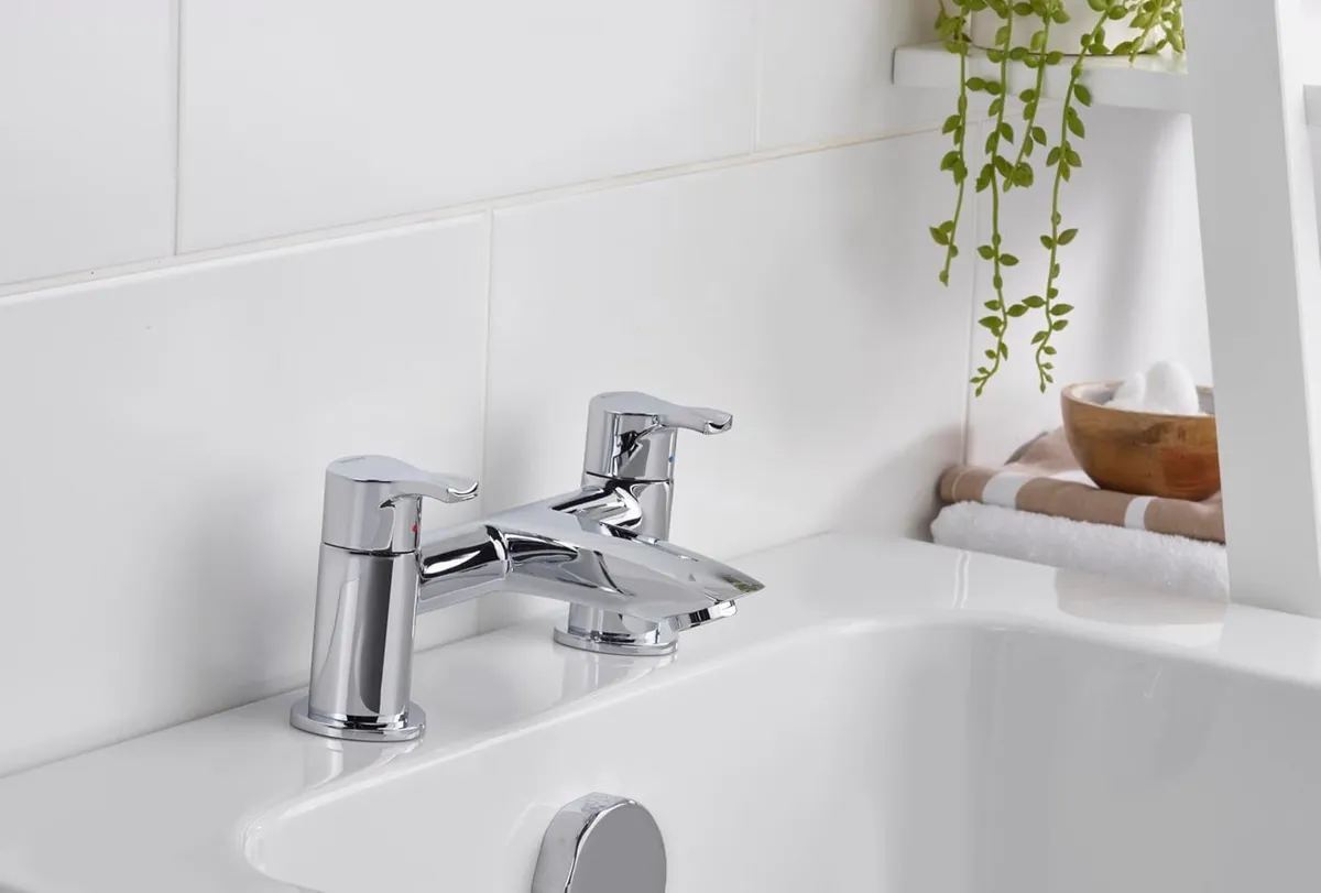 Bathroom Taps Chrome Bath Filler Tap - Image 2