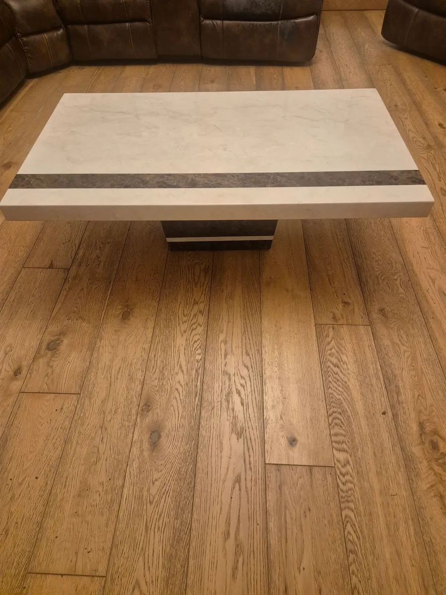 Coffee table - Image 1