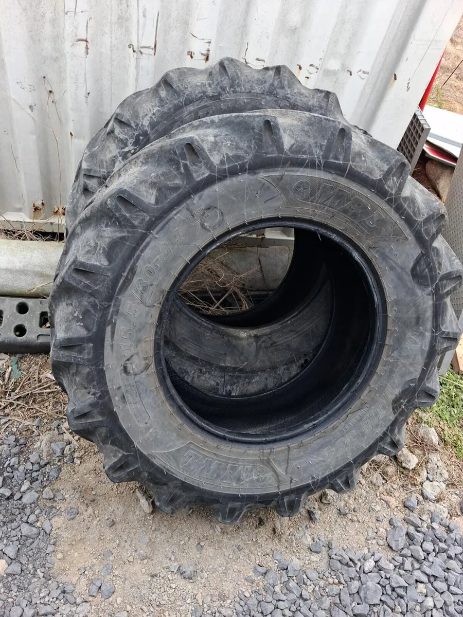Two tires 15.5x80 x24 - Image 3