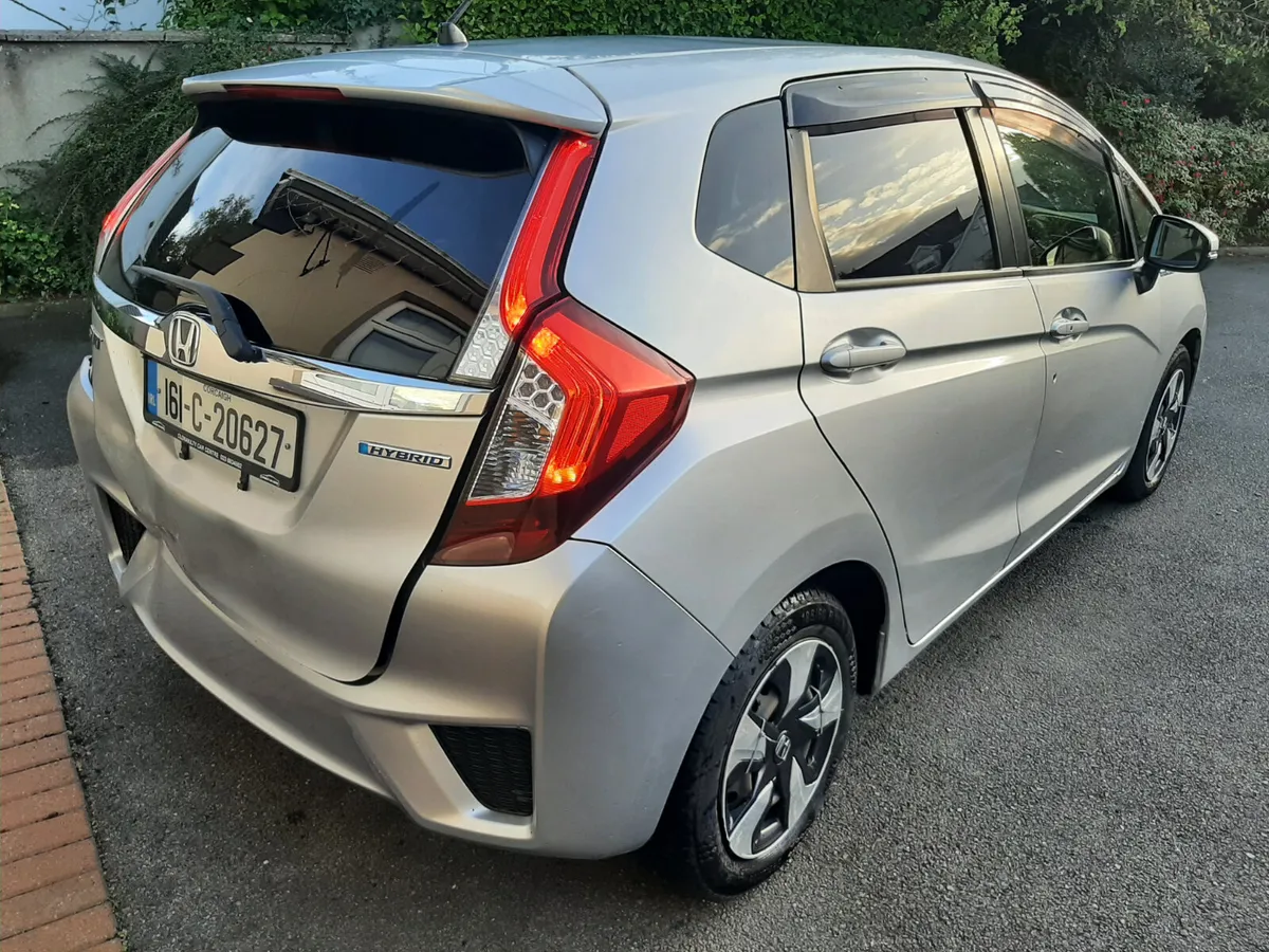 HONDA FIT HYBRID AUTOMATIC 2016 - Image 2