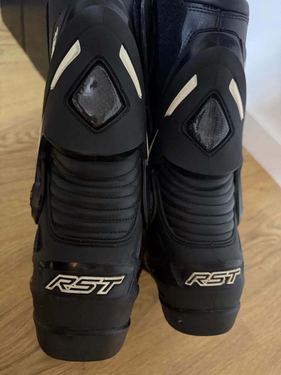 RST Tractech Evo III Boots –Size 42 / UK8 - Image 2